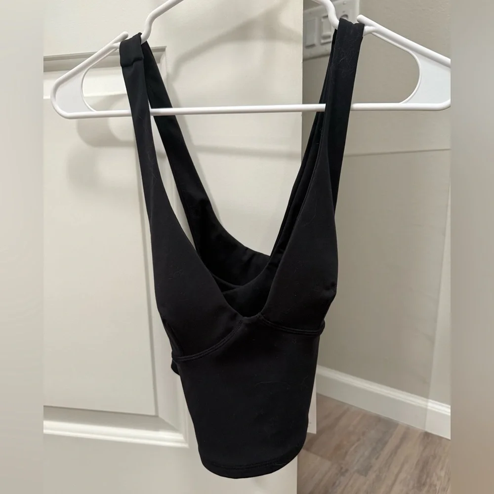 L*SPACE Declan Top in Black - Picture 3 of 6